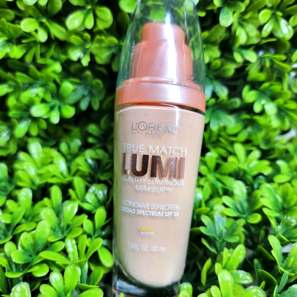 Loreal Lumi Foundation Porcelain/light Ivory W1-2 - Picture 2 of 2